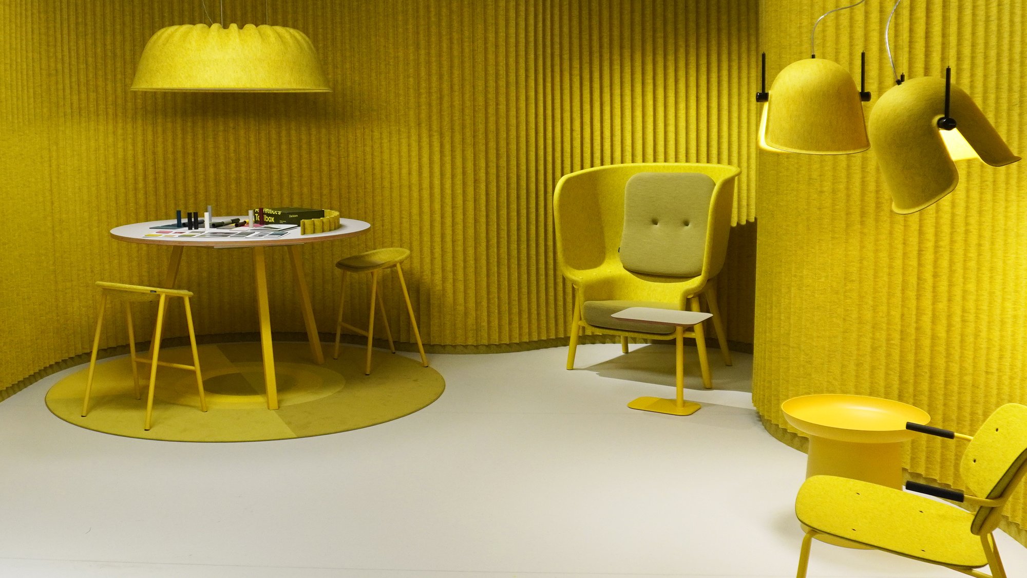 Book-a-showroom-tour-yellow Book-a-showroom-tour-yellow