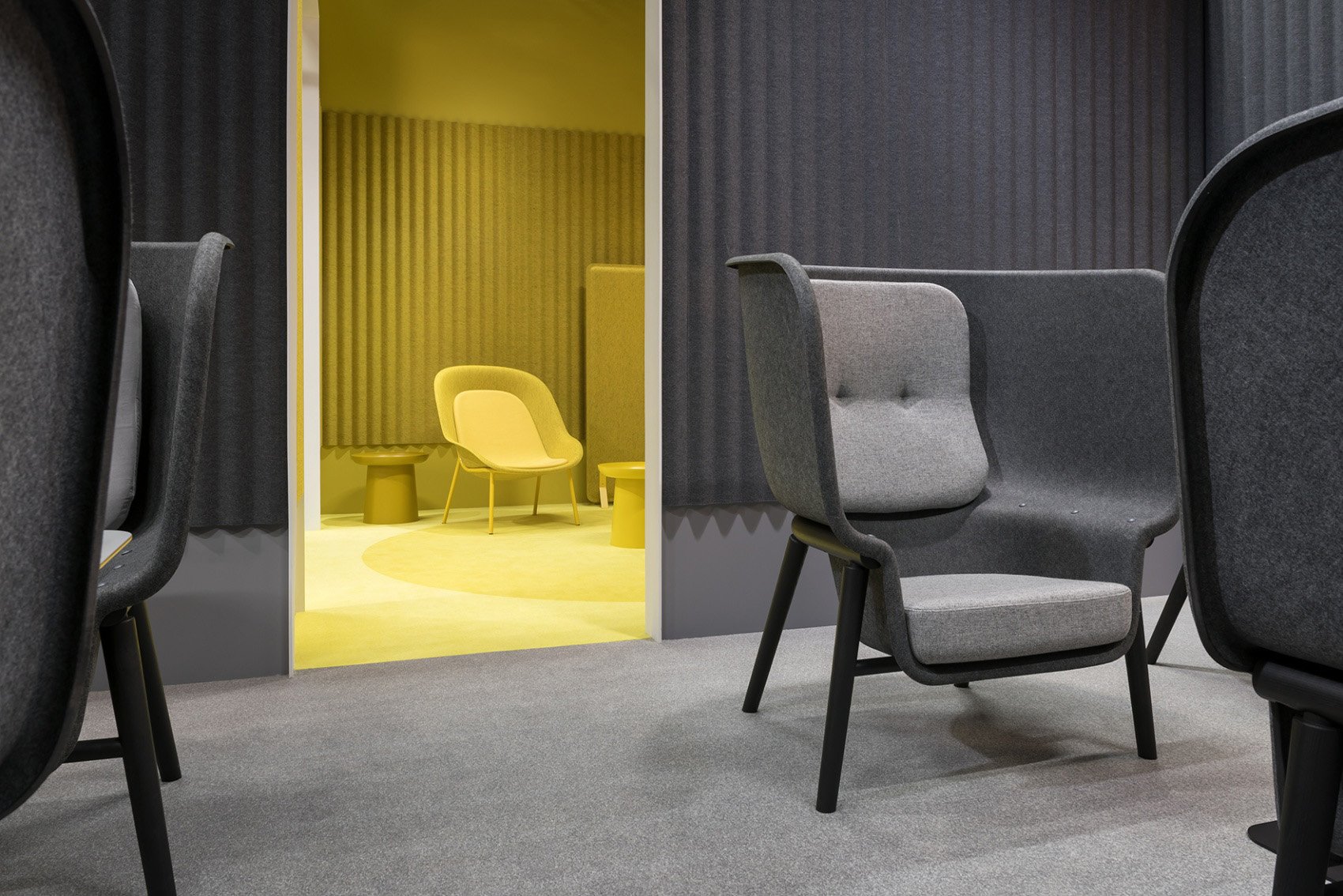 De-Vorm-Orgatec-2018-PET-Felt-Nook-Chair-Yellow-Pod-Chair-Grey-XL